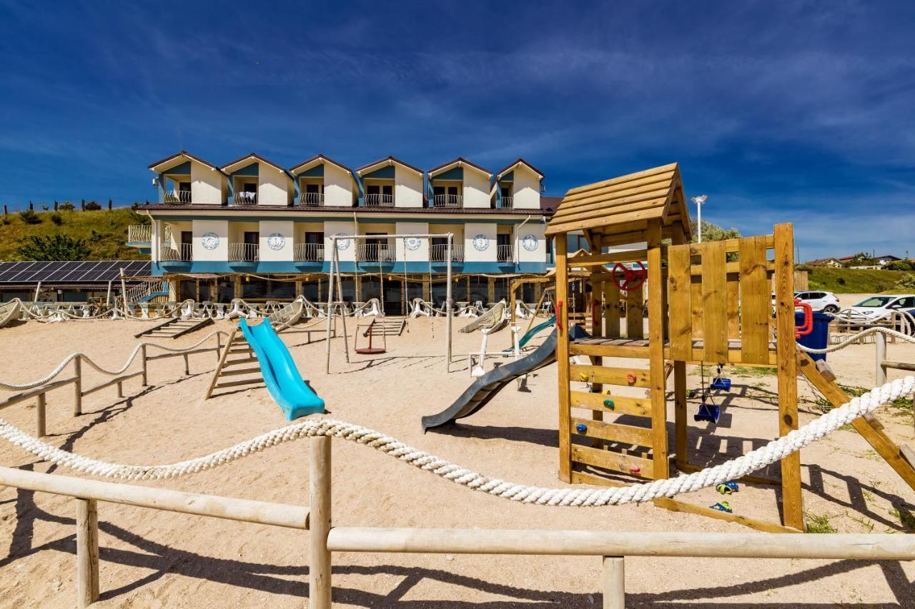 Micul Golf Hotel Două Mai Kültér fotó